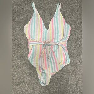 Vineyard Vines One Piece Swimsuit Size M